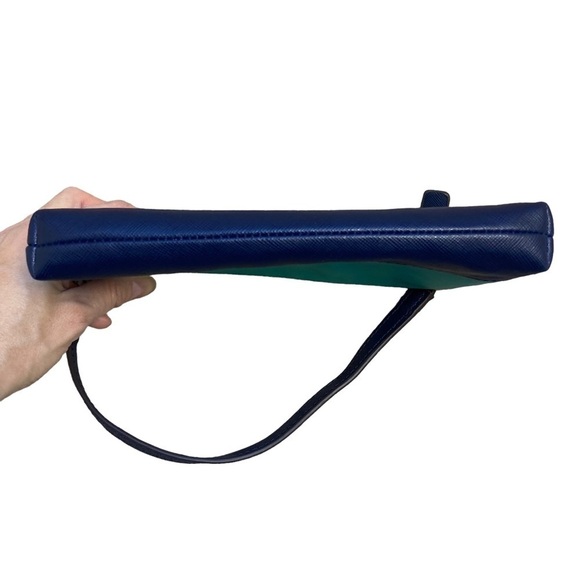 Banana Republic Colorblock Wristlet Aqua/Navy Golden Hardware Faux Leather 5” - Picture 10 of 12